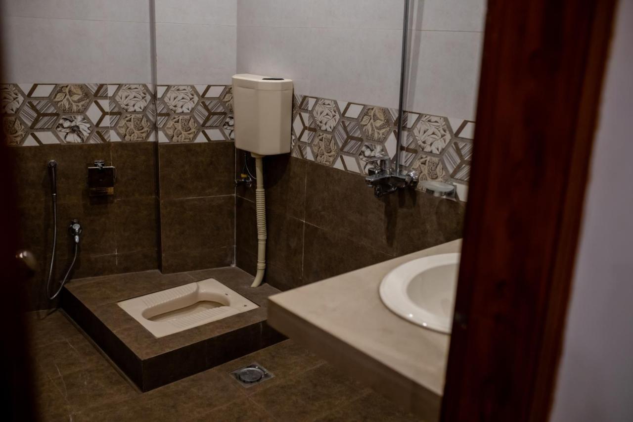 Regal Residency Hotel Равалпинди Екстериор снимка