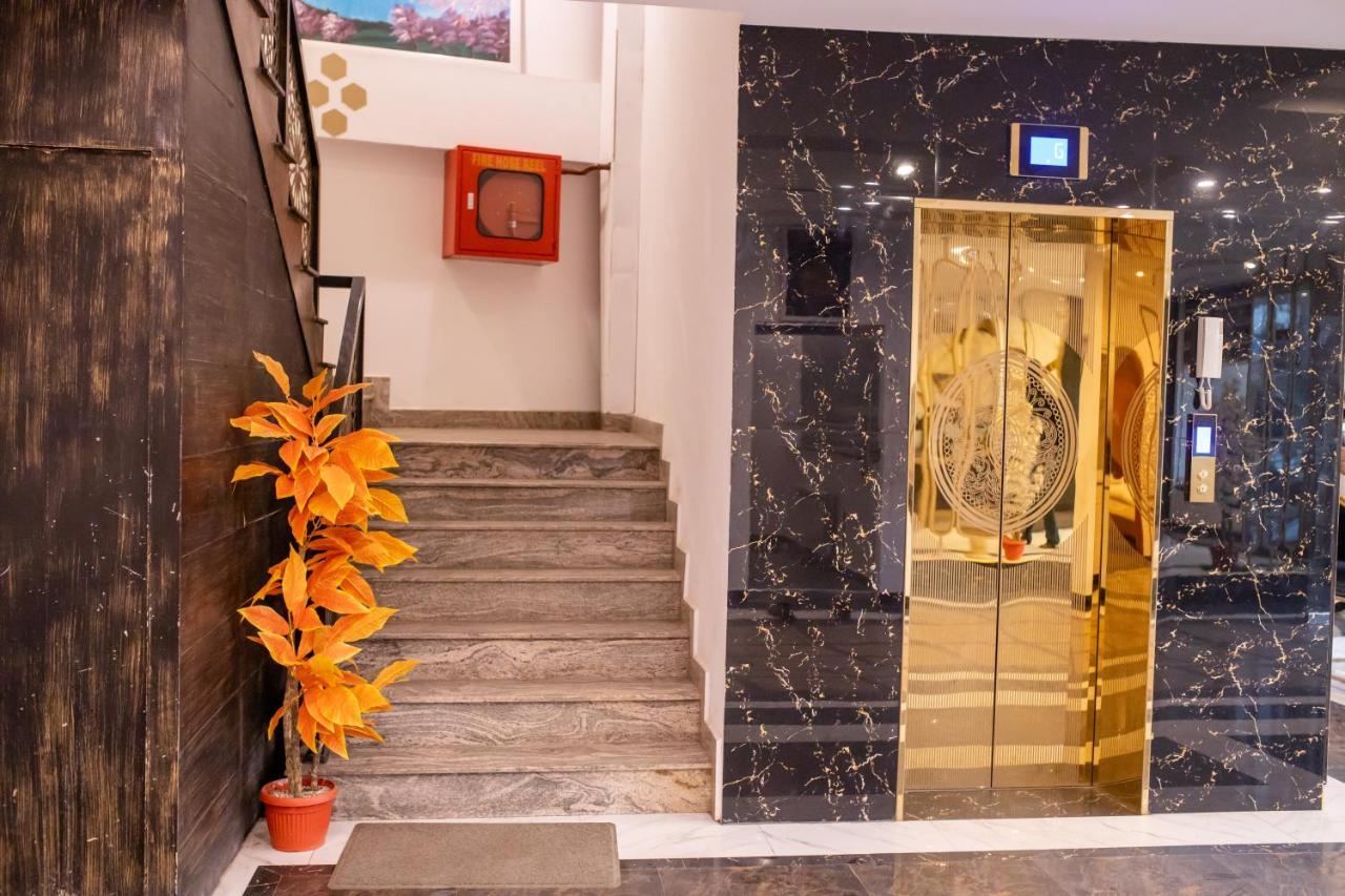 Regal Residency Hotel Равалпинди Екстериор снимка