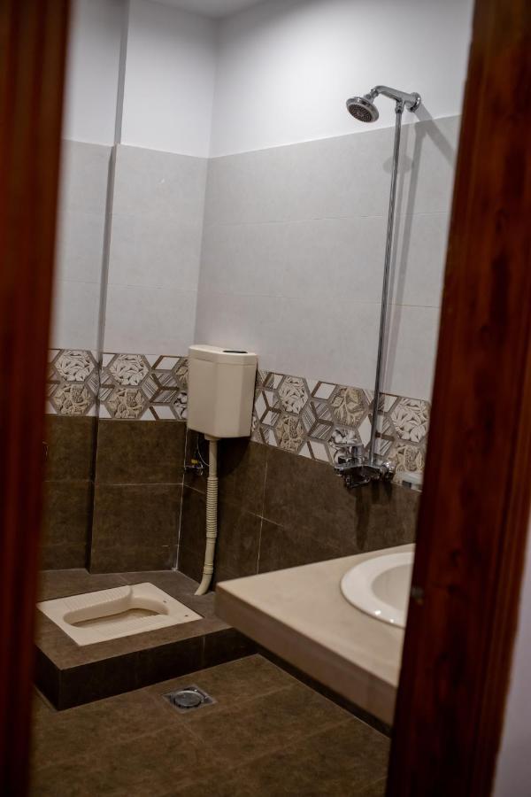 Regal Residency Hotel Равалпинди Екстериор снимка