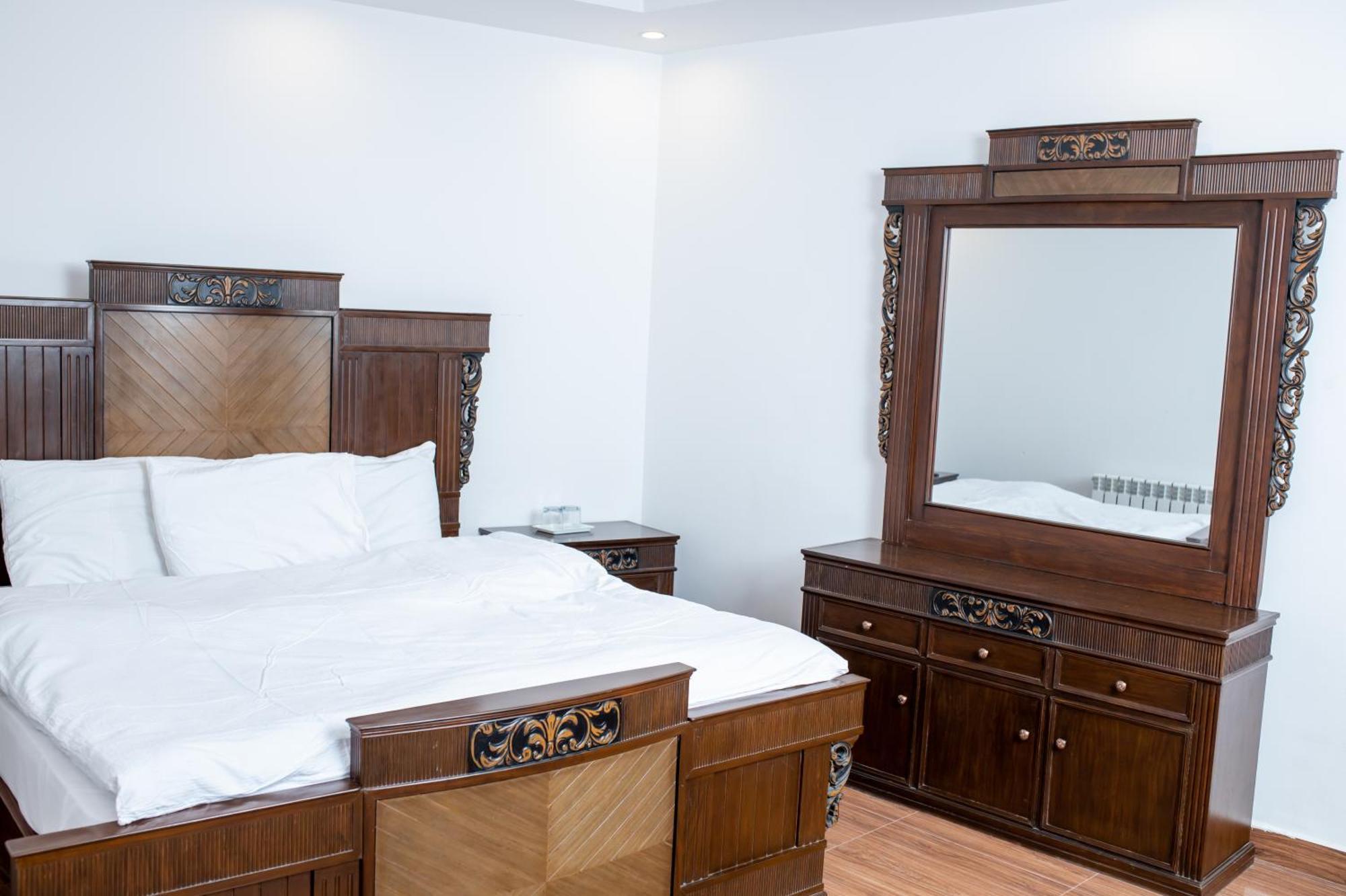 Regal Residency Hotel Равалпинди Екстериор снимка